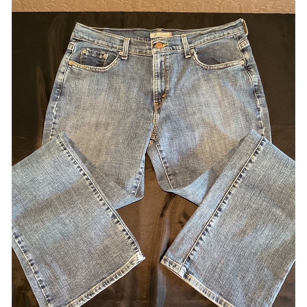 Levi's 515 Women's Boot Cut Jeans, Size 12 Medium